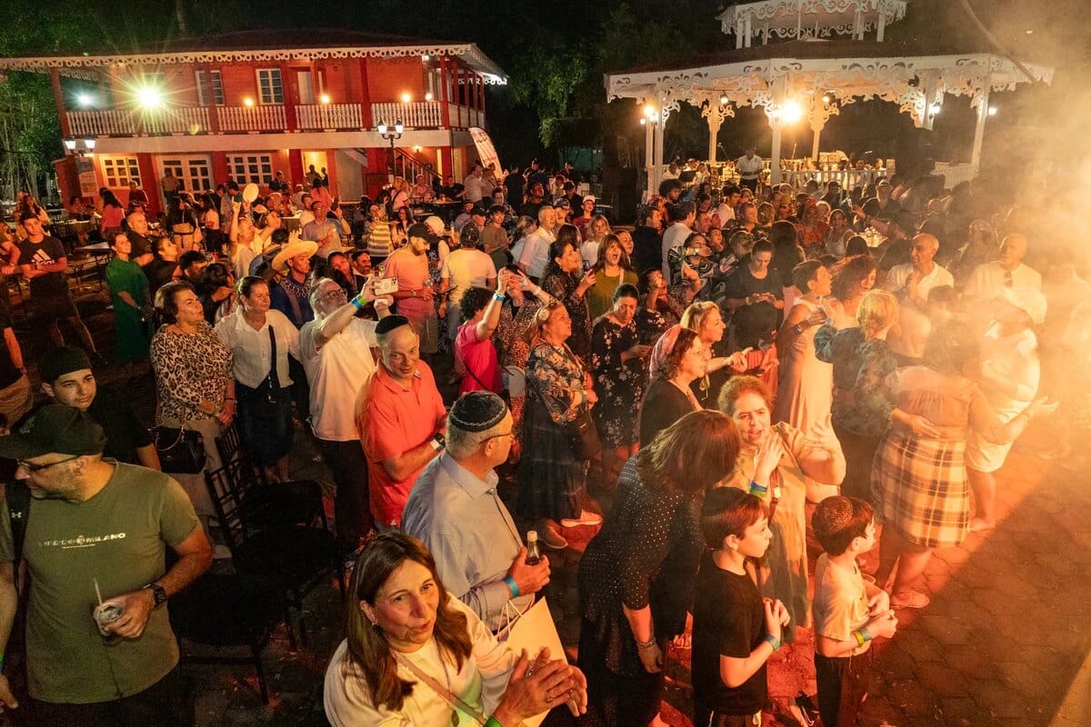 Kosher Fest community gathering